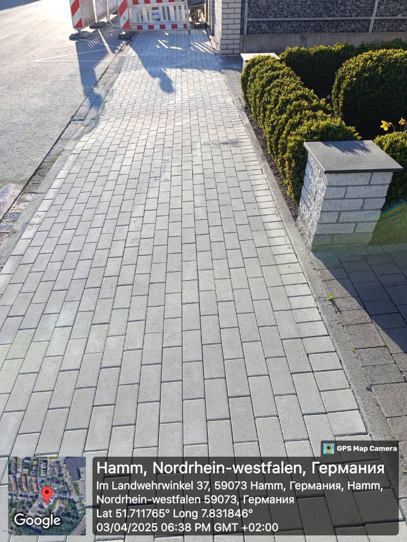 Tiefbauarbeiten an einer Straße